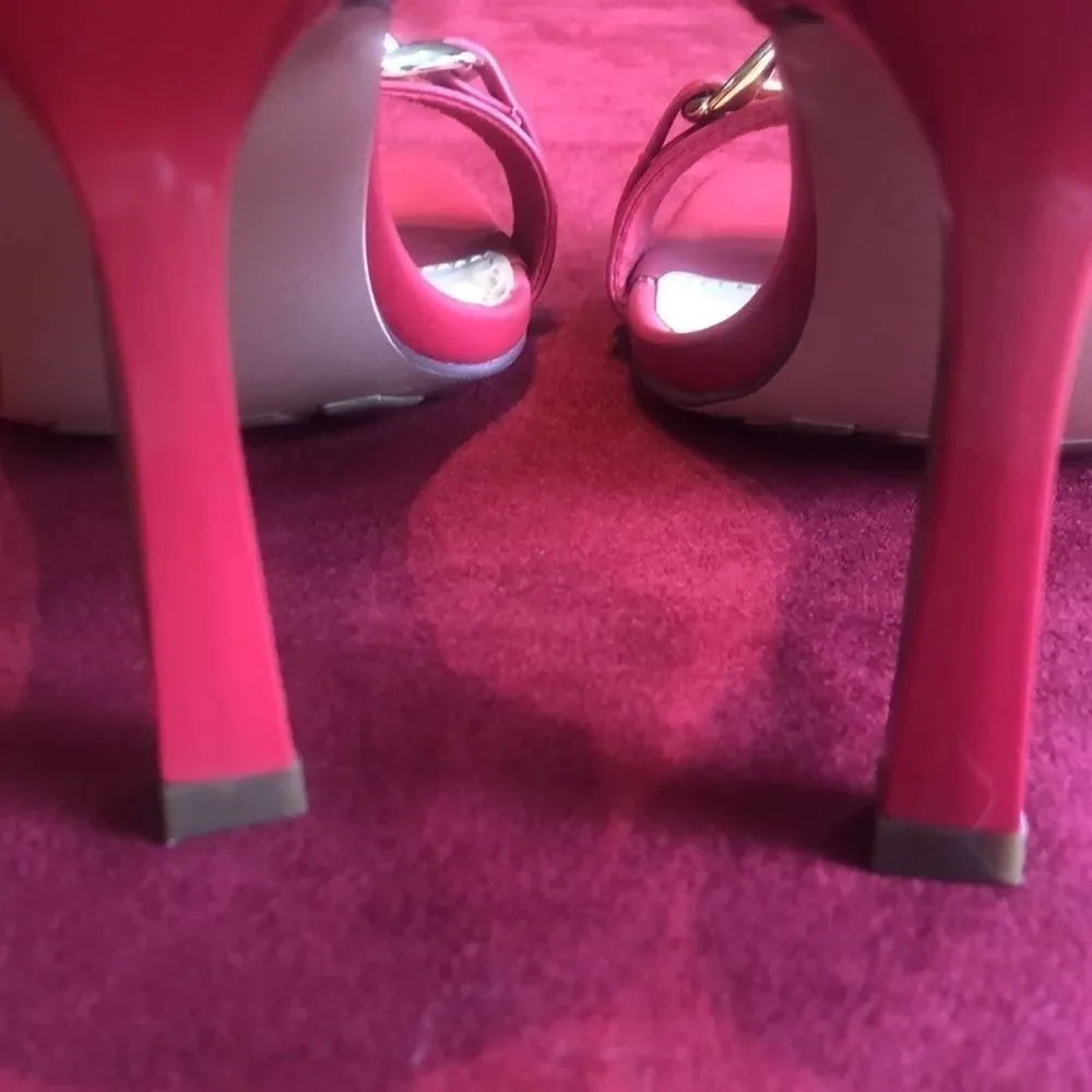 NEW Shoe Dazzle sandals chain detail size 9 - Picture 6 of 8